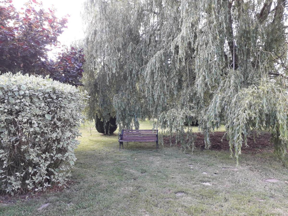 Un Petit Coin De Paradis Clairfontaine Exteriér fotografie
